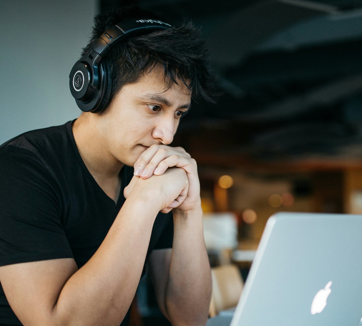 Someone in a warm, live Mitta video session